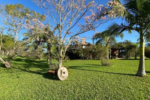 Casa de campo para relaxar em meio à natureza!