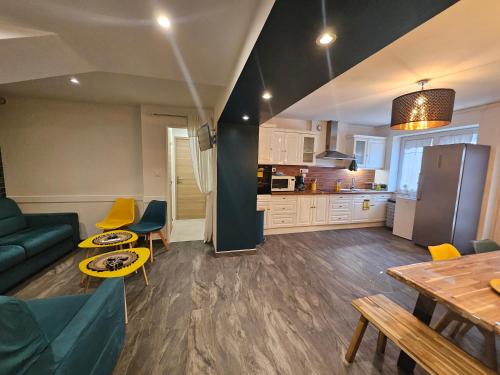 Le loft bleu 16 couchages classé 3 étoiles gîte à louer Prost