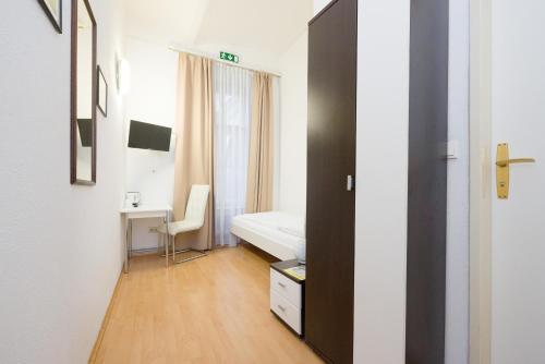 Pension Votiv, Vienna (photo 7)