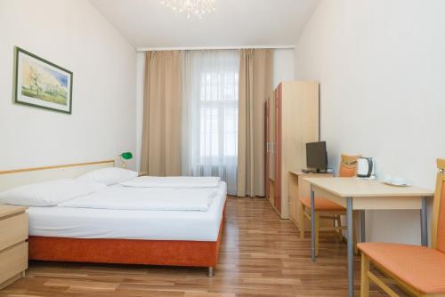 Pension Votiv, Vienna (photo 6)