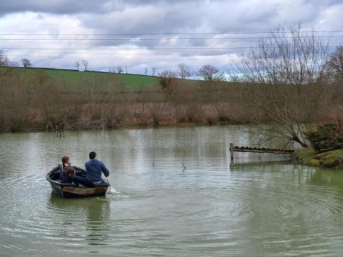 Cottage du Diot, son lac et son île