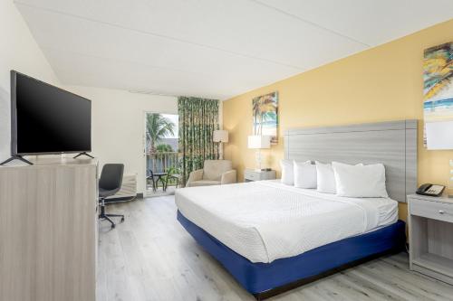 哈欽森島廣場套房酒店 (Hutchinson Island Plaza Hotel & Suites) in 皮爾斯堡海灘