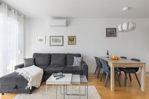 Diva apartment with free private parking - Tap to explore photos