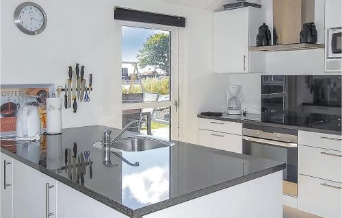 Kitchen, Awesome Home In Haderslev With Wifi in Kelstrup