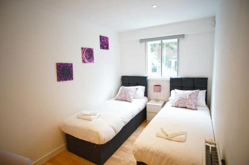 Superior Canary Wharf O2 Arena 2Bed Apartment - image 10