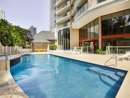 Broadbeach Apartment