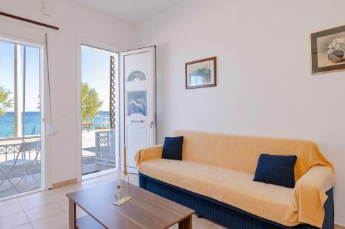 ALBATROS SUITE STEGNA BEACH ALBATROS SUITE STEGNA BEACH