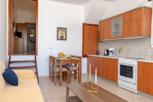 ALBATROS SUITE STEGNA BEACH ALBATROS SUITE STEGNA BEACH