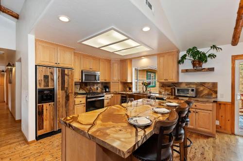 121 - Rancharillo in Big Bear City, USA