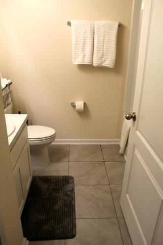 Orange Park Townhome Vacation Rental with Patio! detail