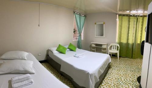 1 double bed, 1 twin bed