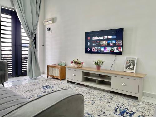 Homestay Gambang Modern vintage @OZZY Guesthouse in Gambang
