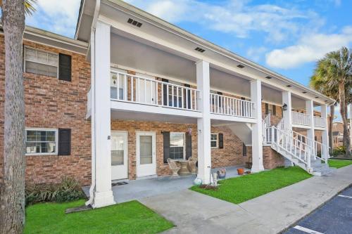 Fido Friendly Condo Sun and Fun Walk to DT Free Parking in St. Augustine, USA