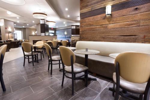 Drury Inn & Suites Louisville North in Louisville, USA