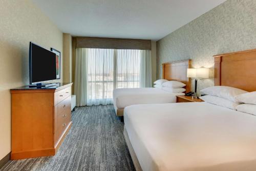 Drury Inn & Suites Orlando near Universal Orlando Resort - image 6
