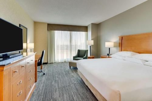 Drury Inn & Suites - Universal Orlando Resort - image 7