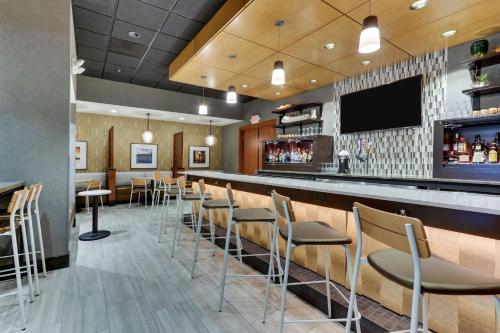 Drury Inn & Suites - Universal Orlando Resort - image 8