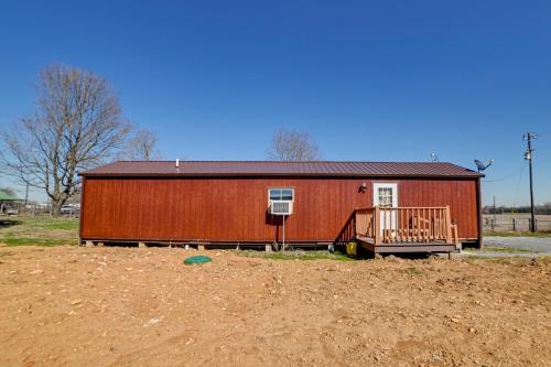 Kentucky Countryside Cabin Near Fort Campbell