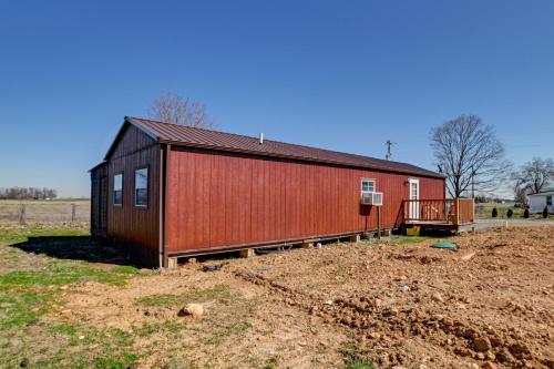 Kentucky Countryside Cabin Near Fort Campbell