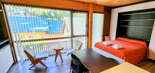 One-Bedroom Apartment image 1