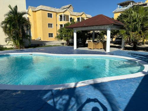 Nely y Pietro share apartment – Punta Cana, VA