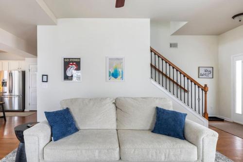 Spacious & Fenced 5-BR Family Home Near Peter Jenkins Trail in Spring Hill, USA