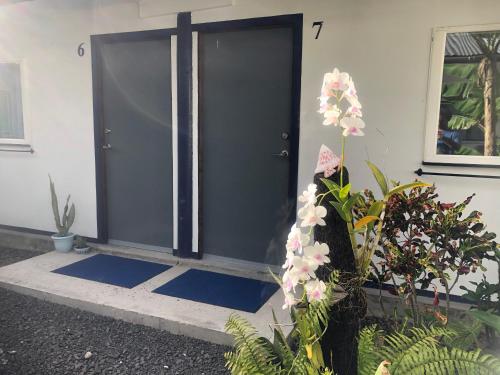 Island Hopper Hotel in Kosrae