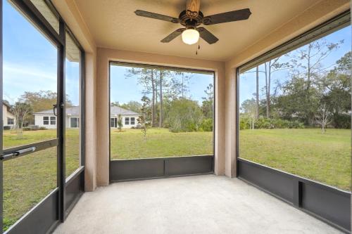 Sunny Palm Coast: 3BR Harmony in Palm Coast, USA