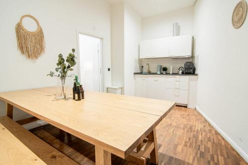Hamburg - 2 Bedrooms for up to 11 guests, Гамбург (фото 5)
