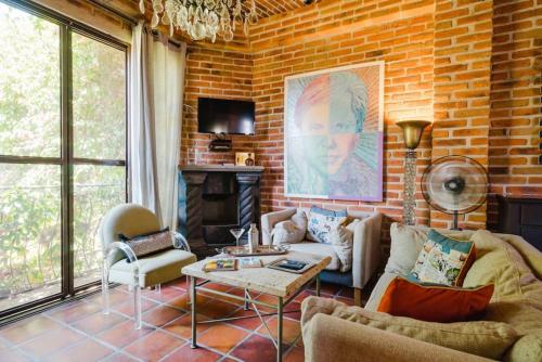 Be a Diva in the Queen's Suite at Inn Ajijic