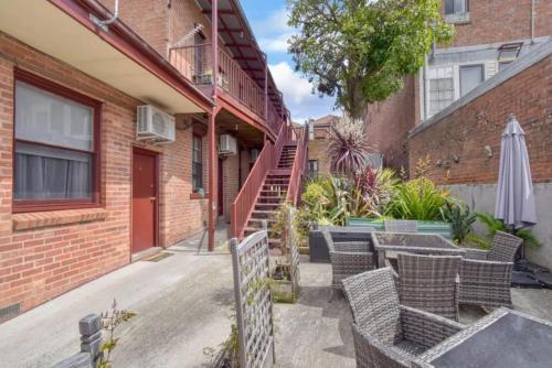 Kert, The Mess and Barracks in Ararat