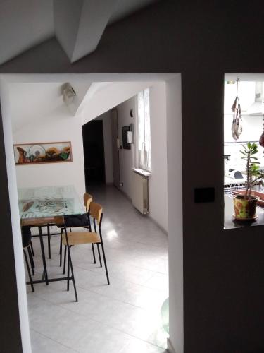 Spacious and naturally bright Bomboniera Rooftop Favors apartment, Janov (fotografie 4)