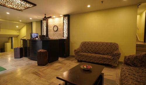 Facilities, OYO 45346 Hotel Shantinivas in Salanpur