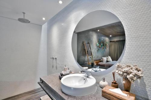 Love Supreme Villa by Betterplace