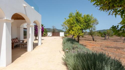 Mediterranean Mirage Villa in Cap Martinet