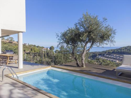 Leo, Begur (foto 5)