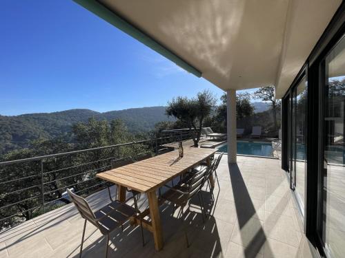 Leo, Begur (foto 9)