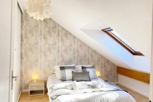 L’Orme • Duplex central au bord du canal, Annecy