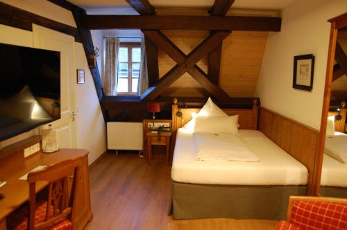 Metzgerei Gasthof Romantik Hotel Der Millipp - image 13