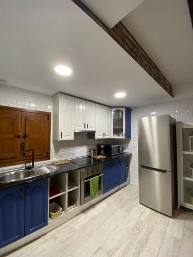 keuken, CASA Apartamento RURAL AS ANDURIÑAS (CASA Apartamento RURAL AS ANDURINAS) in Valverde Del Fresno