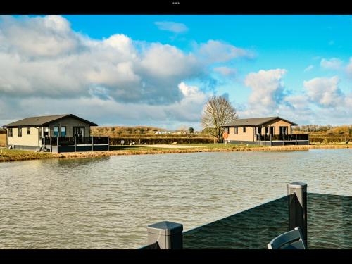 Brackenborough Lakes Resort