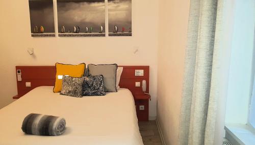 Hotel La Marine Vieux Port - image 7