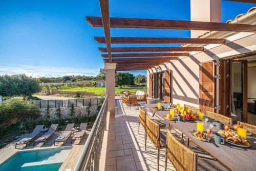 Facilities, Classic Villa in Elios Proni