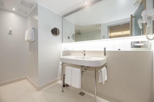 Ibis Styles Tallinn - image 4