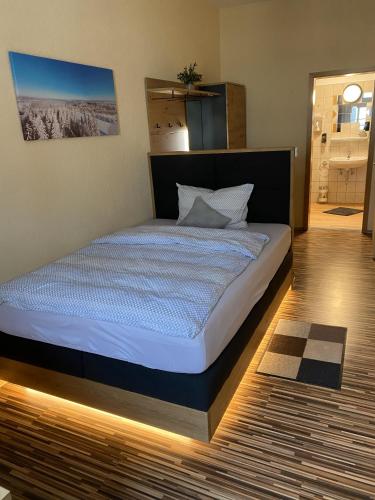 1 double bed