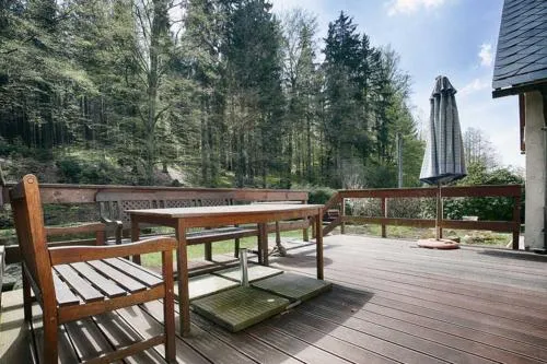 Ferienhaus Jägerhaus Oppach Alleinlage mit See in Oppach, Deutschland