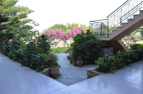 Lefki Studios, Lakithra (foto 9)
