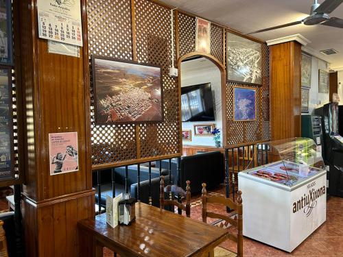 Restaurant, Hostal Restaurante La Noria in Vilches