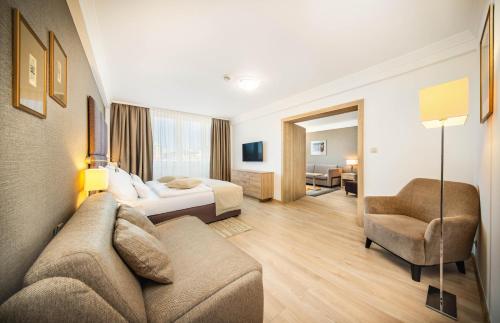 Apollo Hotel Bratislava - image 3