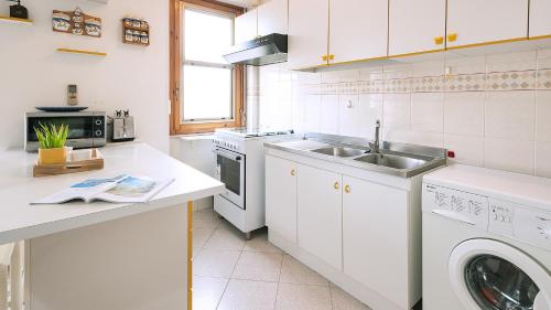 Kitchen, Rifugio Del Golfo in Pivarada